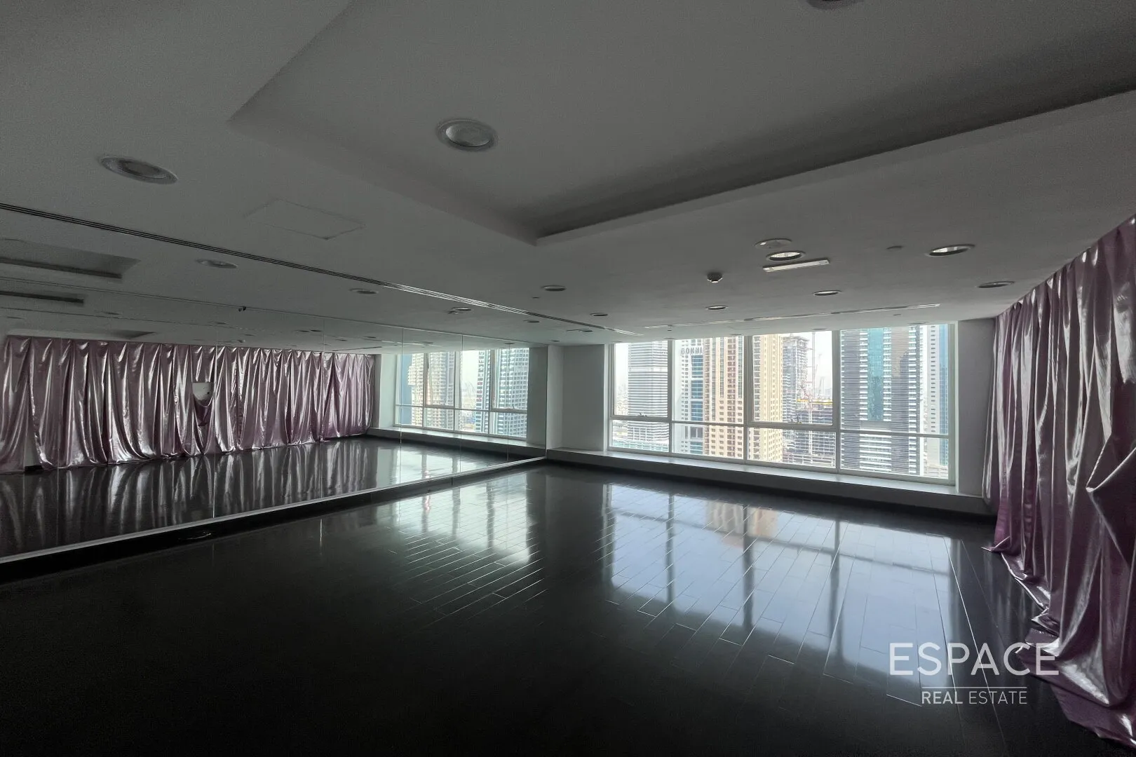 PropertiesGalleryCamera