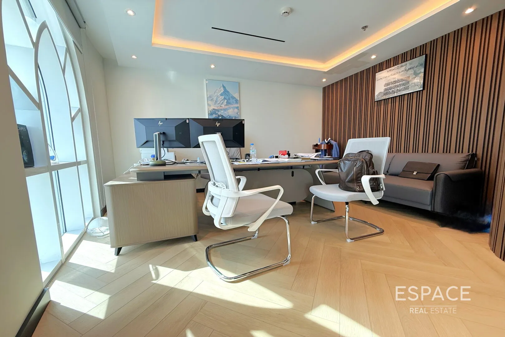 single static gallery