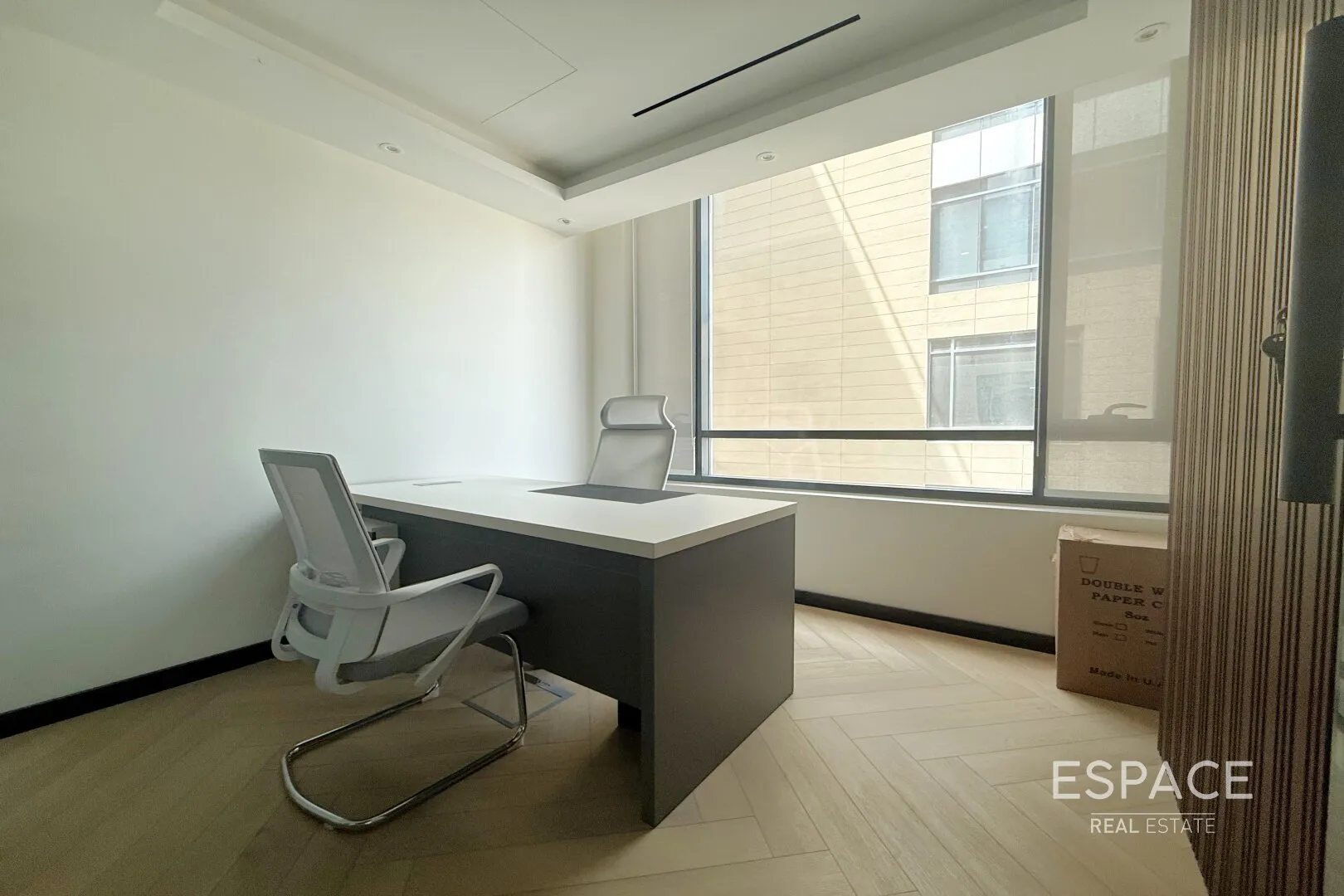 single static gallery