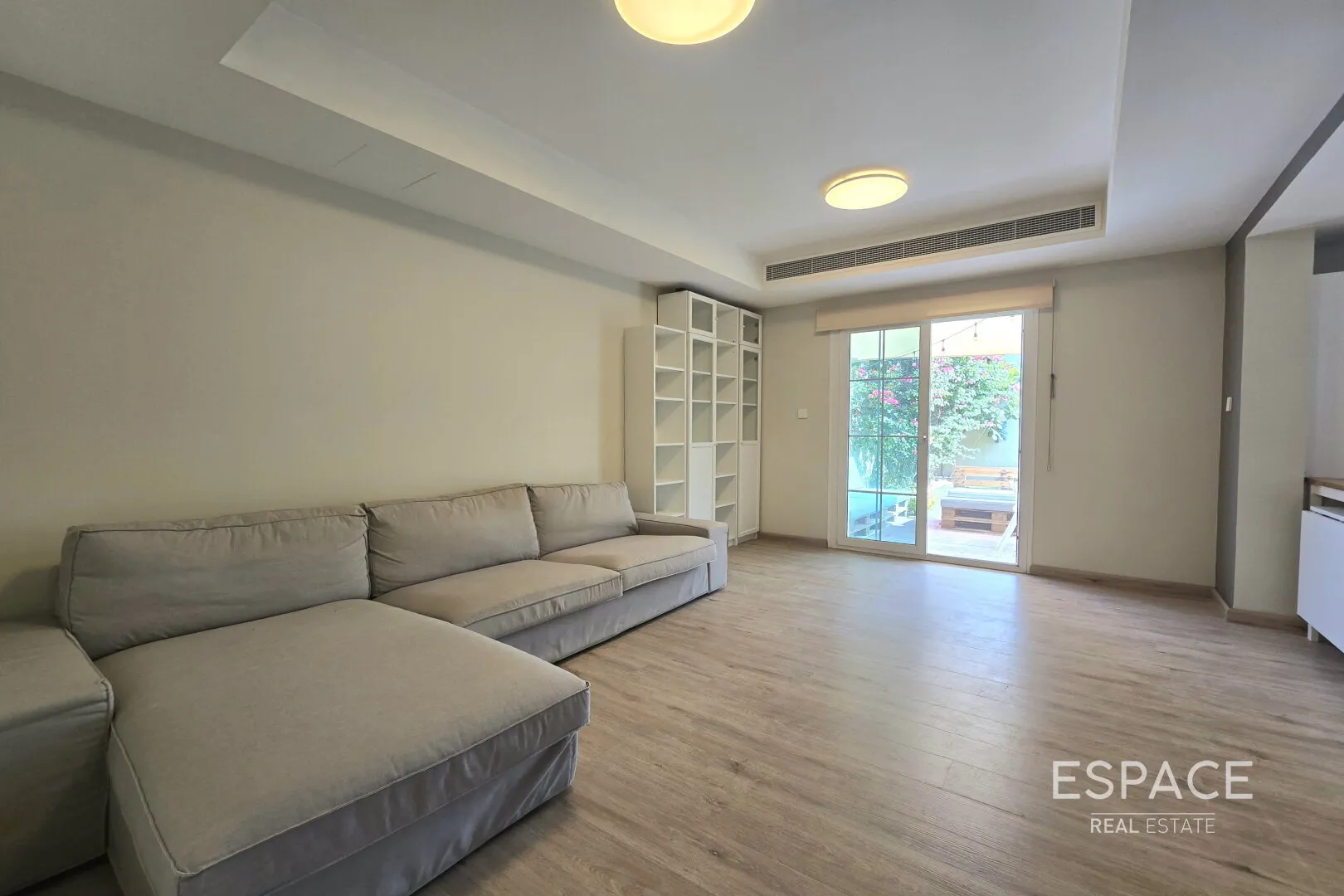 single static gallery