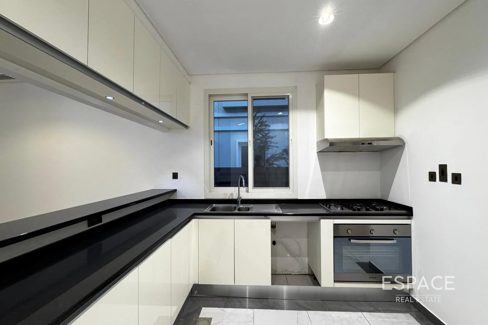 single static gallery