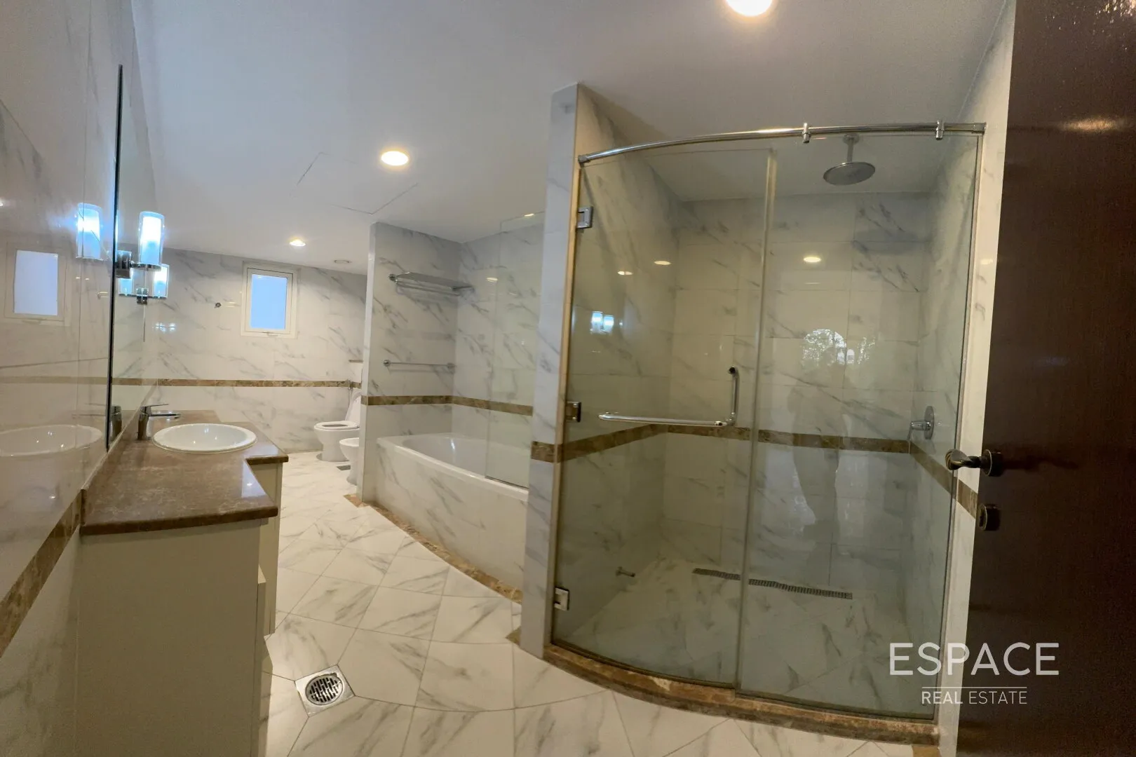 single static gallery