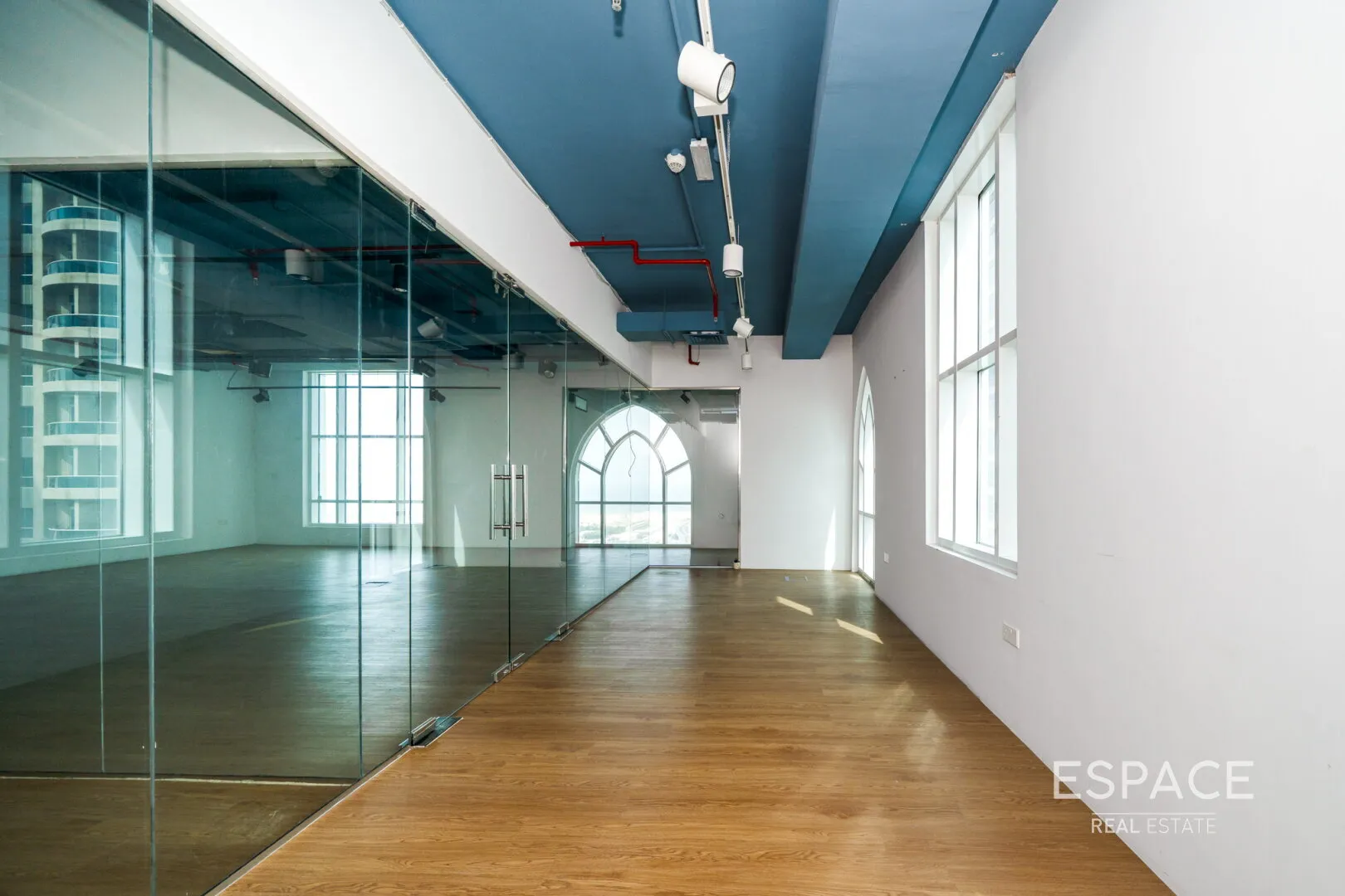 single static gallery