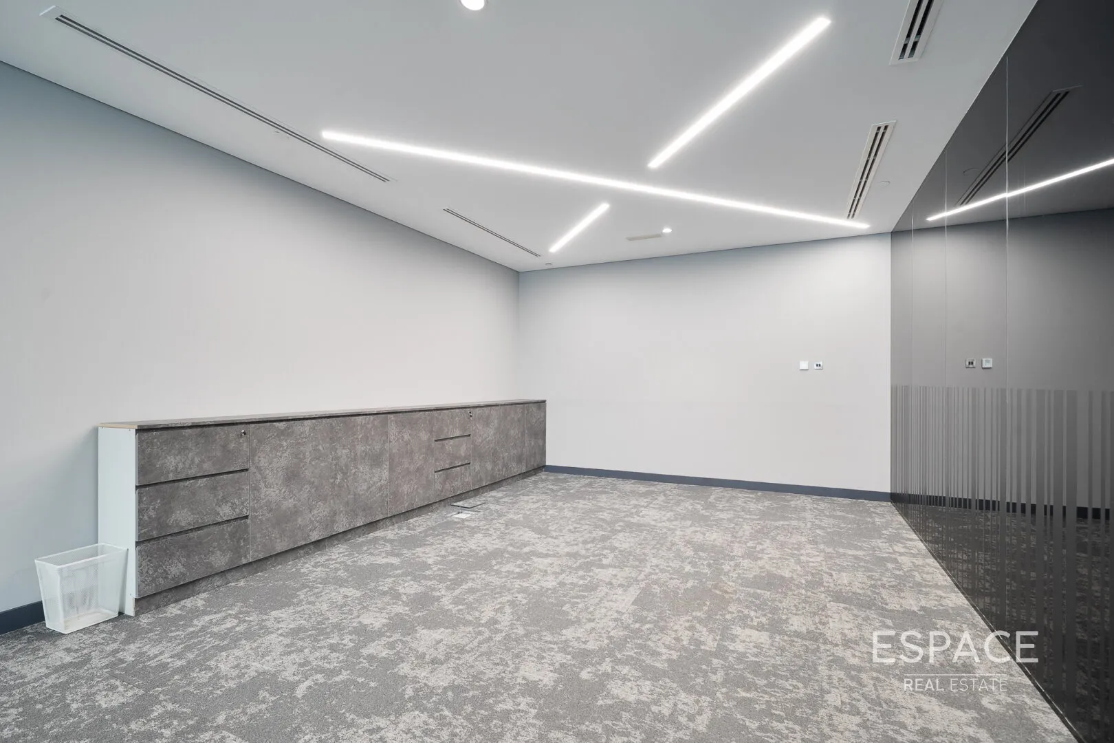 single static gallery