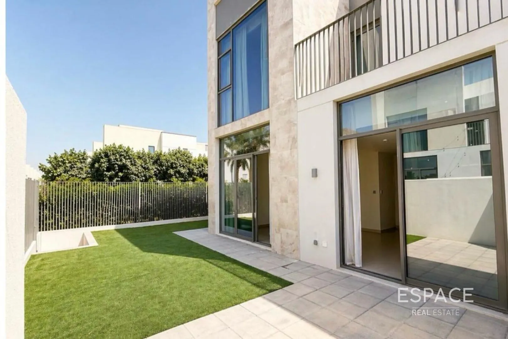 single static gallery