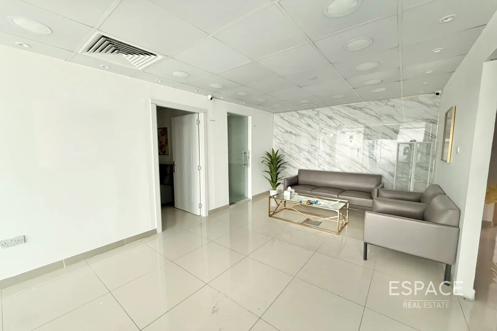 single static gallery