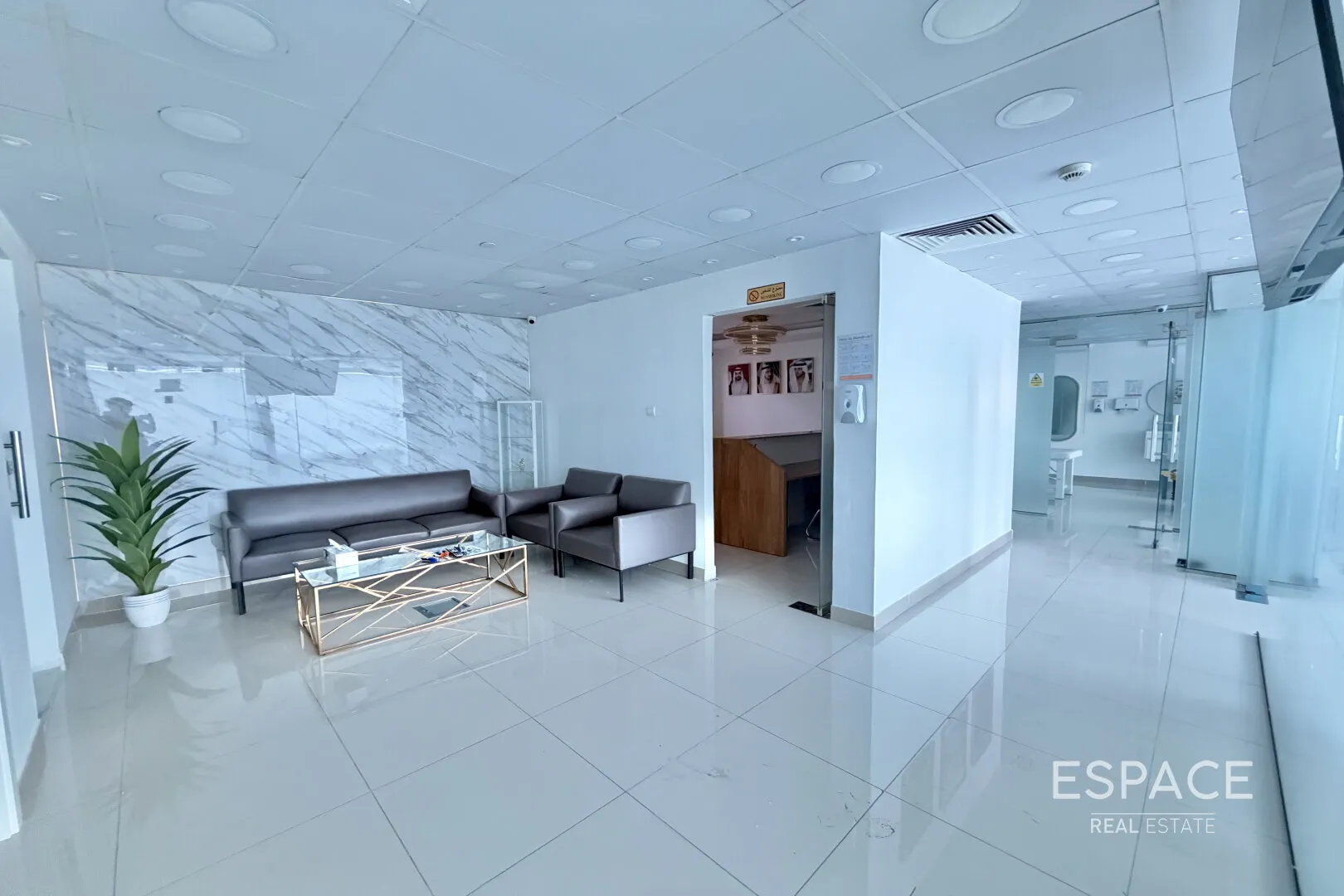 single static gallery