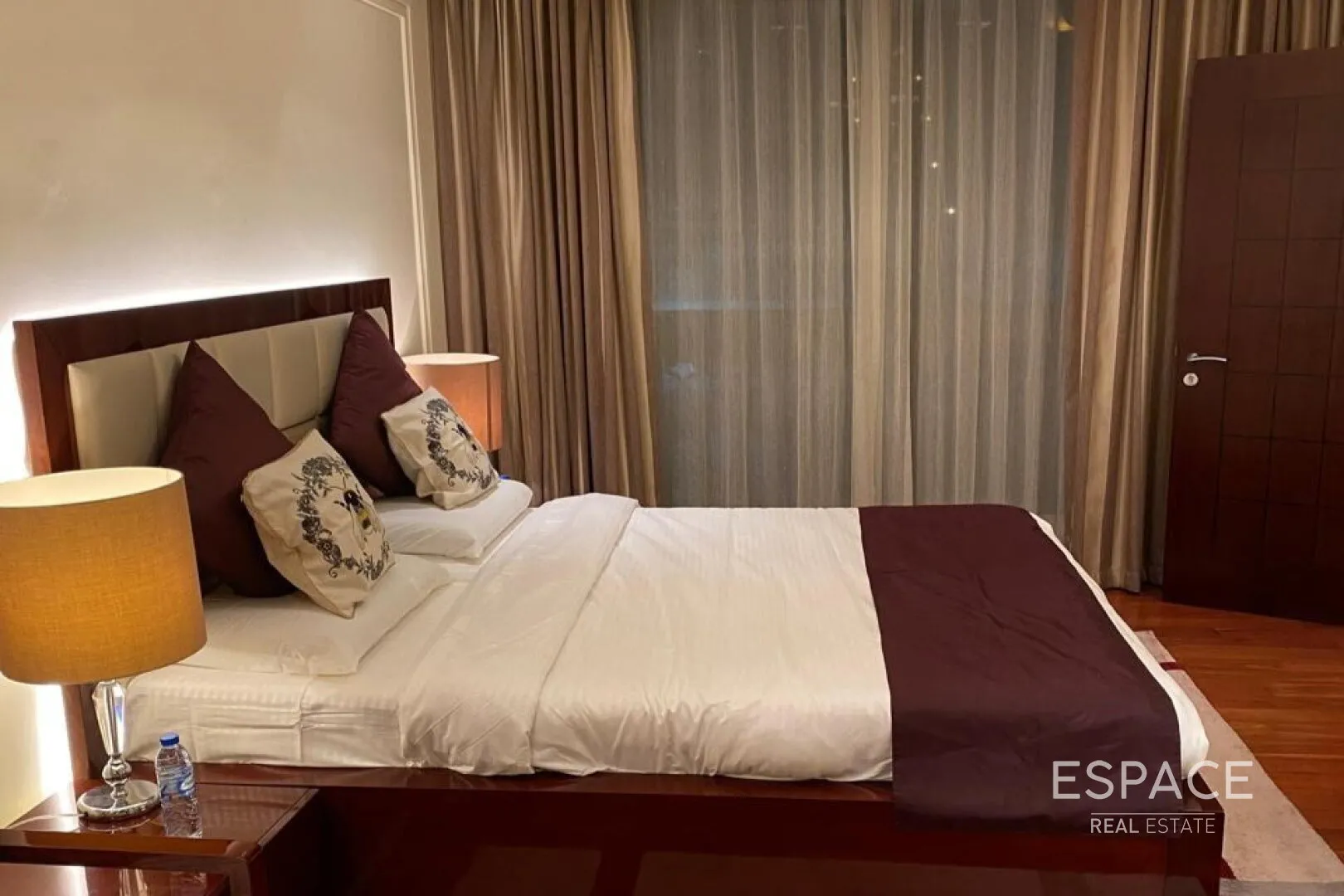 PropertiesGalleryCamera