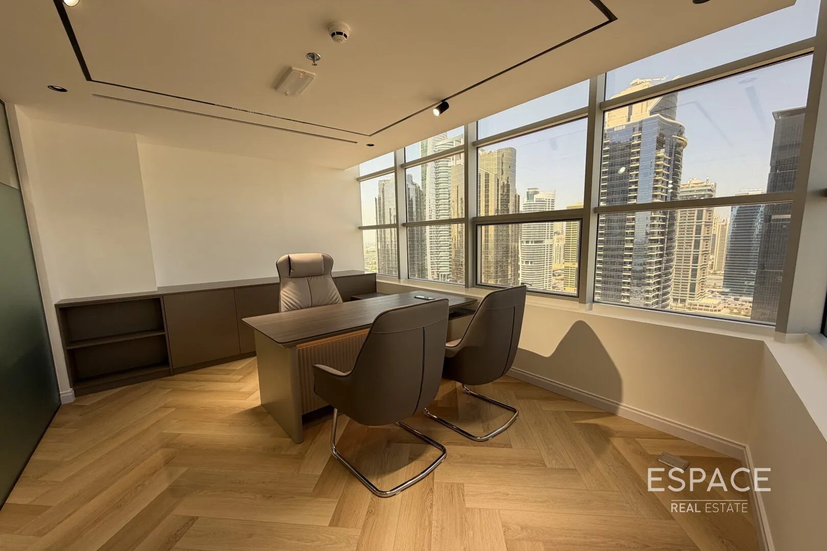 PropertiesGalleryCamera