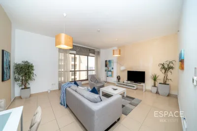 JBR - Shams 1, Jumeirah Beach Residence, Dubai - Espace