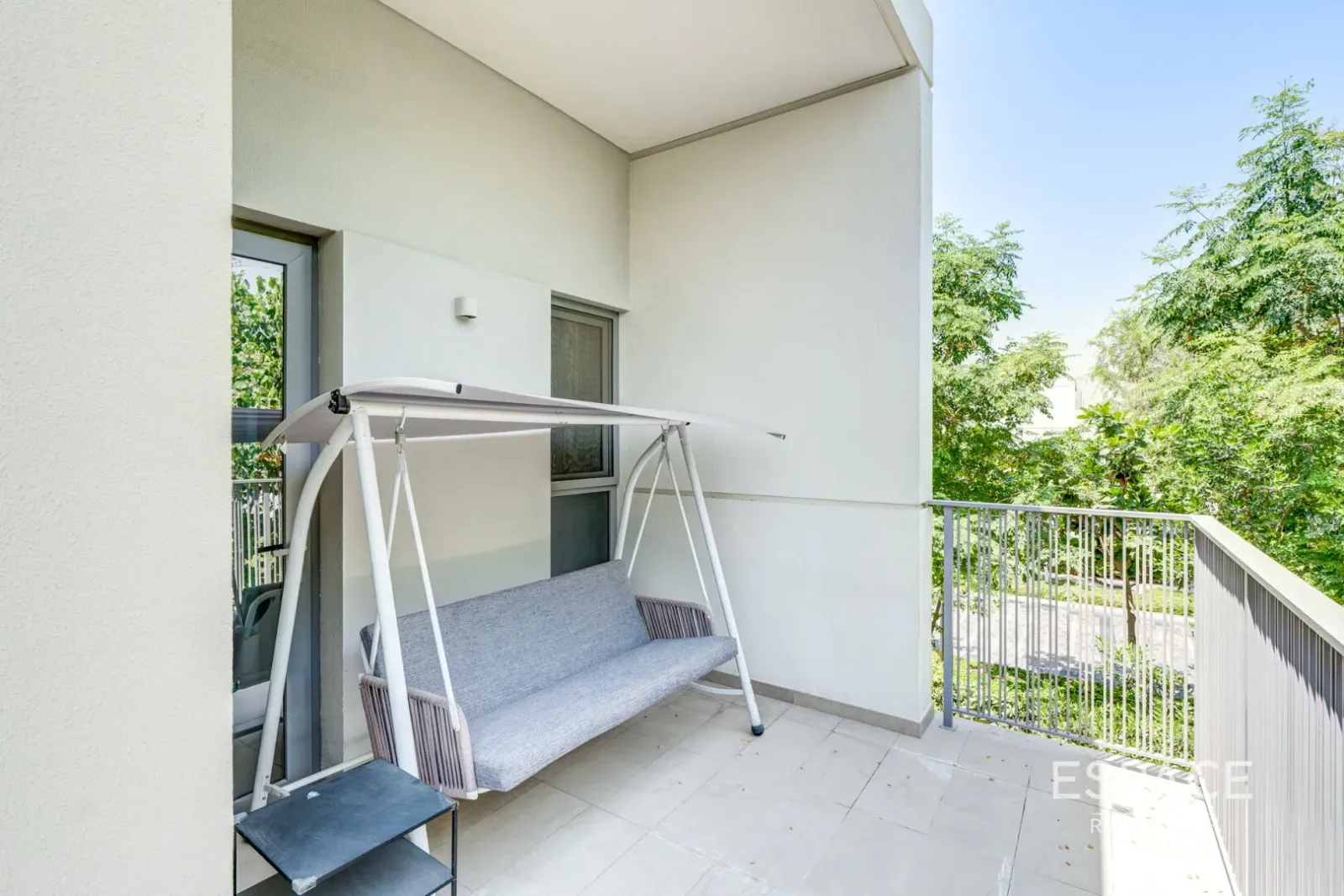 PropertiesGalleryCamera