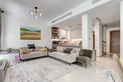 Elan, Tilal Al Ghaf, Dubai - Espace