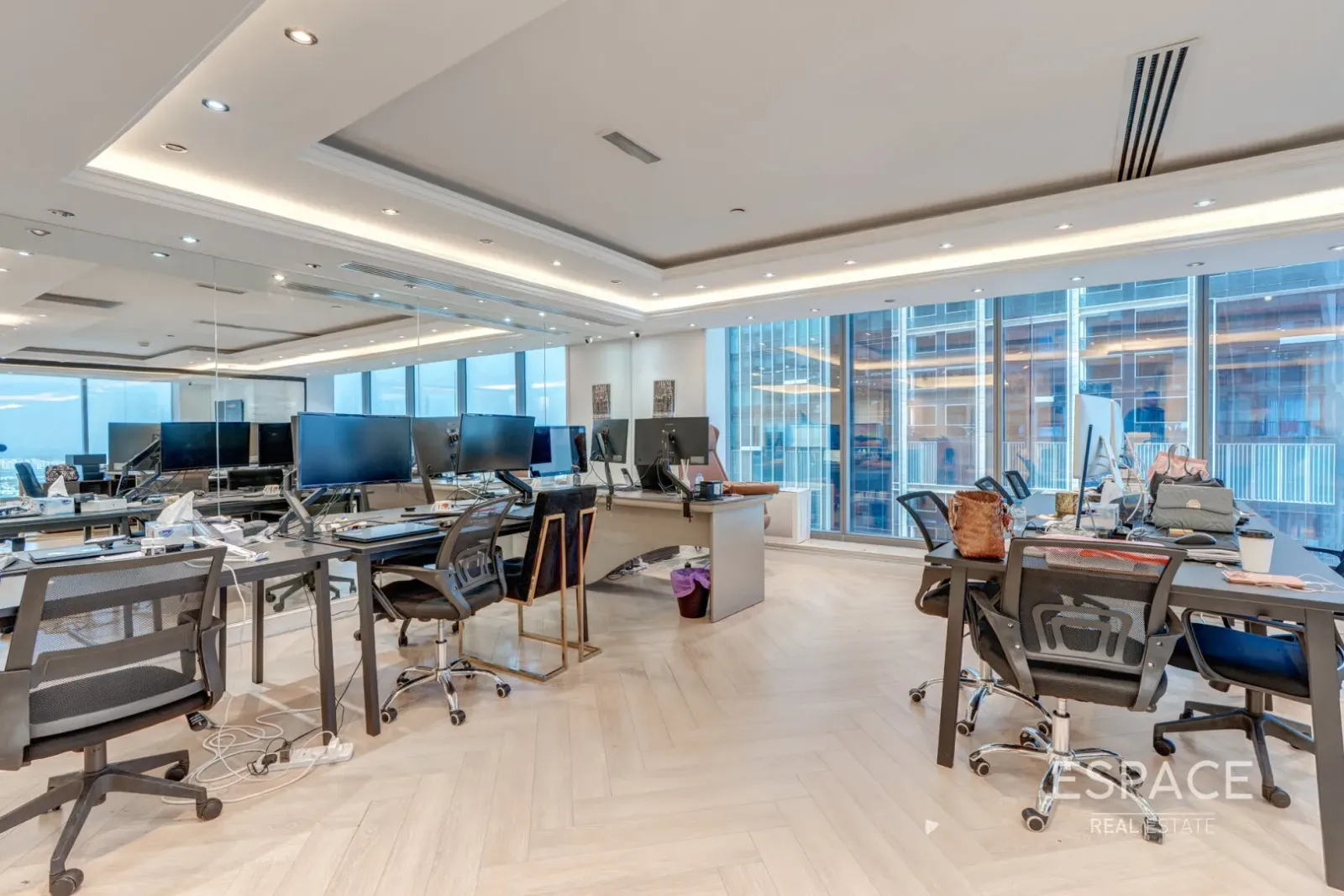 PropertiesGalleryCamera