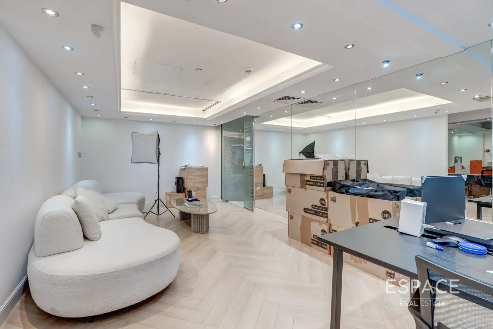 PropertiesGalleryCamera