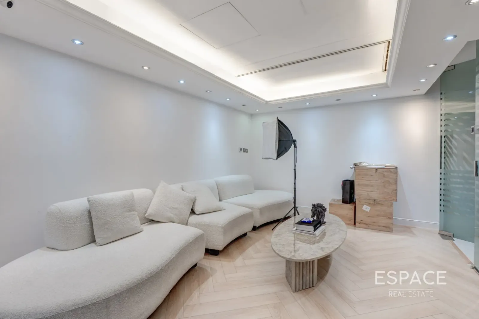 PropertiesGalleryCamera