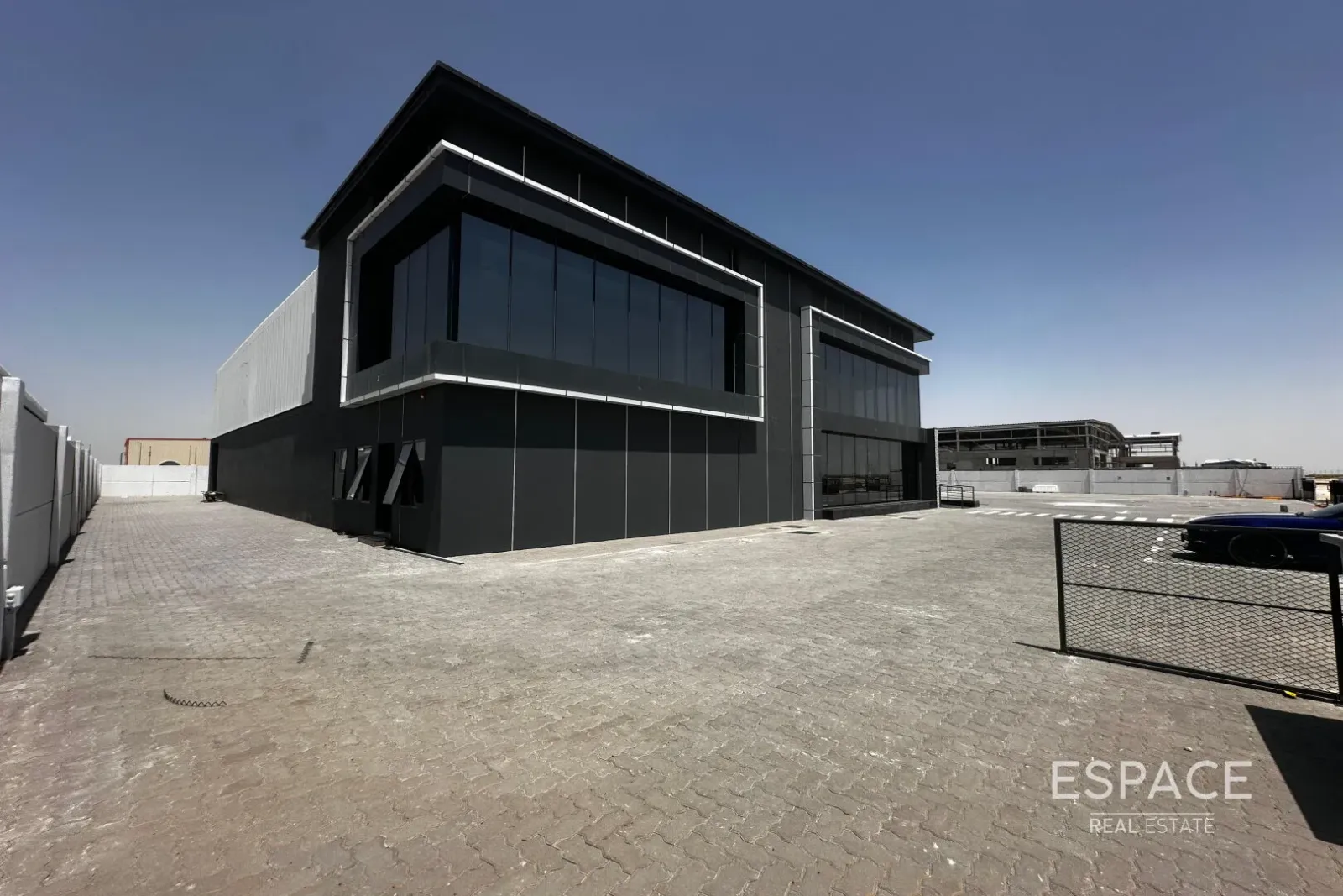 PropertiesGalleryCamera