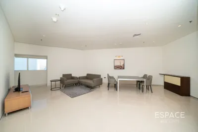 Park Place Tower, Sheikh Zayed Road, Dubai - Espace