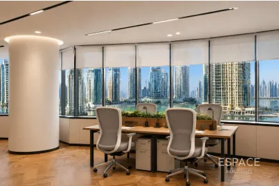 Gold Tower, Jumeirah Lake Towers, Dubai - Espace