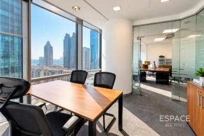 Emirates Financial Towers North, Dubai International Financial Centre, Dubai - Espace