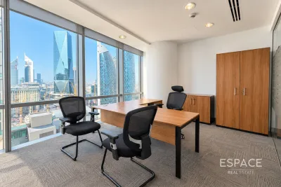 Emirates Financial Towers North, Dubai International Financial Centre, Dubai - Espace