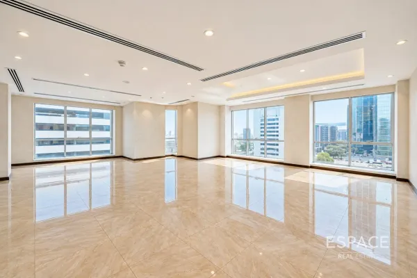 Fairmont Hotel, Sheikh Zayed Road, Dubai - Espace