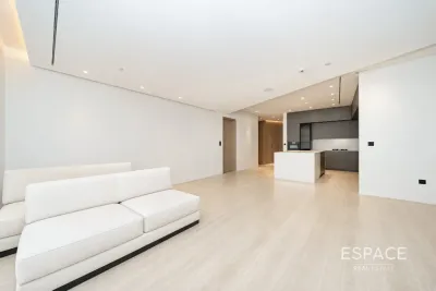 Volante, Business Bay, Dubai - Espace