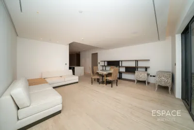 Volante, Business Bay, Dubai - Espace