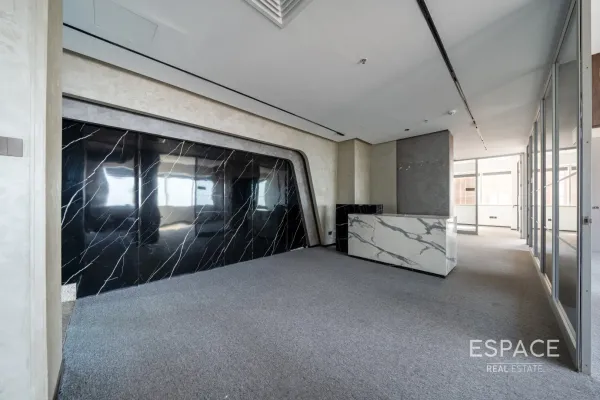 Al Moosa Tower 2, Sheikh Zayed Road, Dubai - Espace