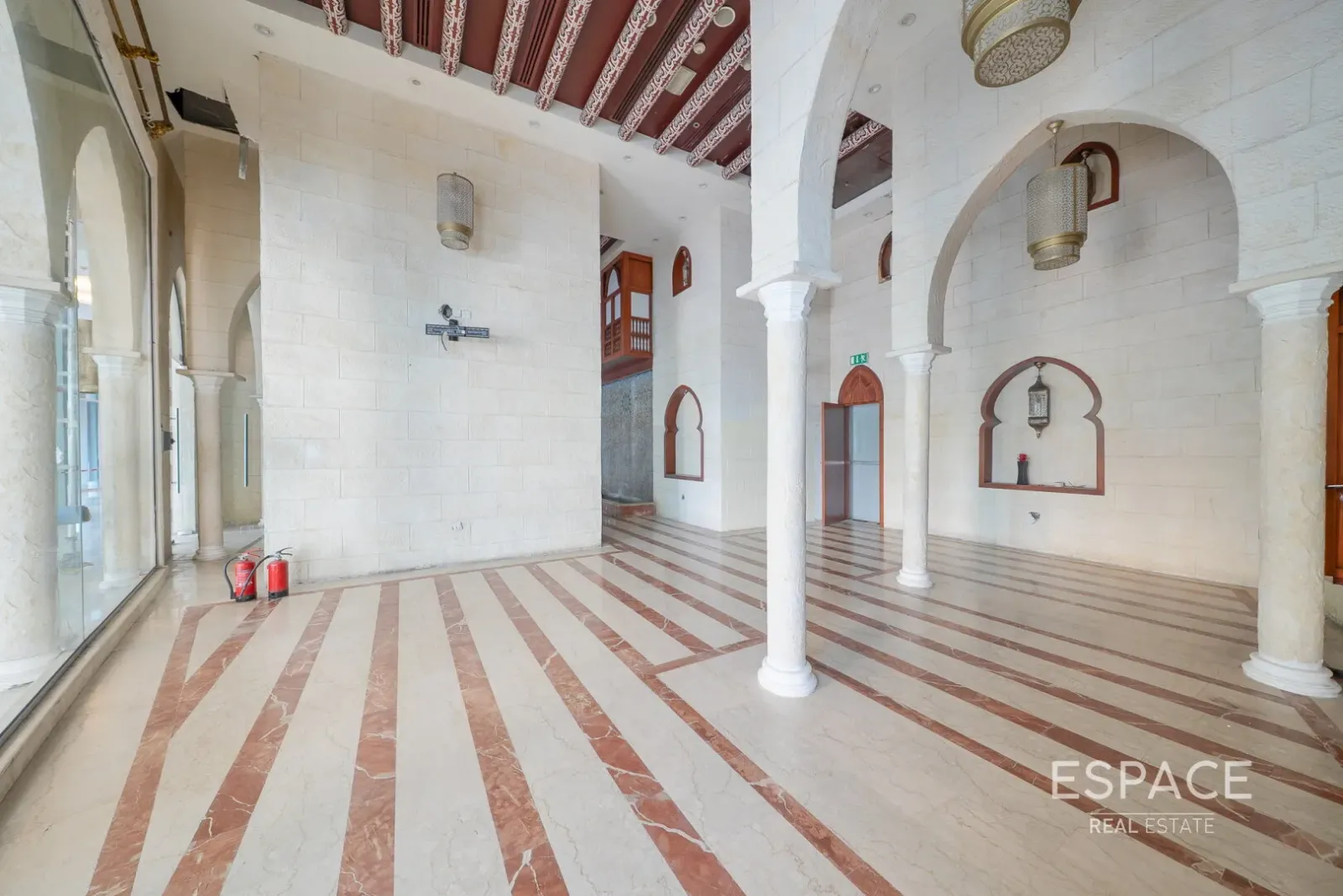 PropertiesGalleryCamera
