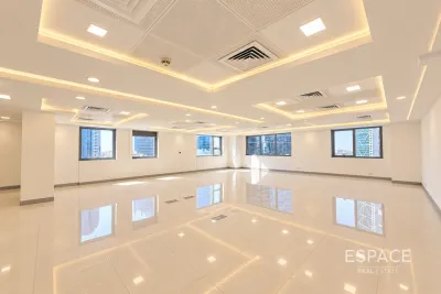 Aspect Tower, Business Bay, Dubai - Espace