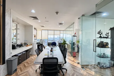 I Rise Tower, Barsha Heights, Dubai - Espace