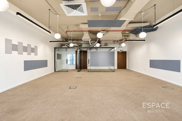 The Burlington Tower, Business Bay, Dubai - Espace
