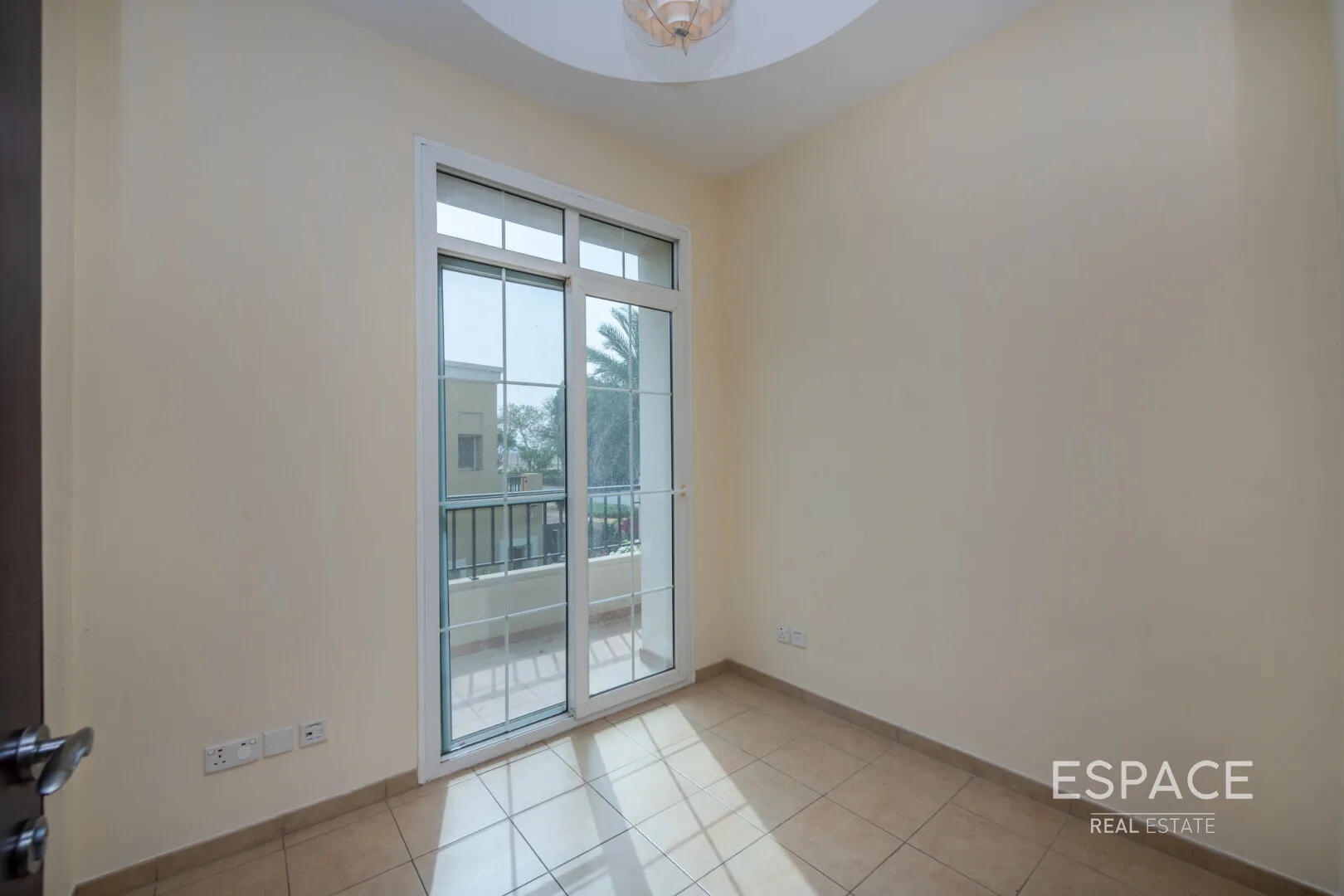 single static gallery