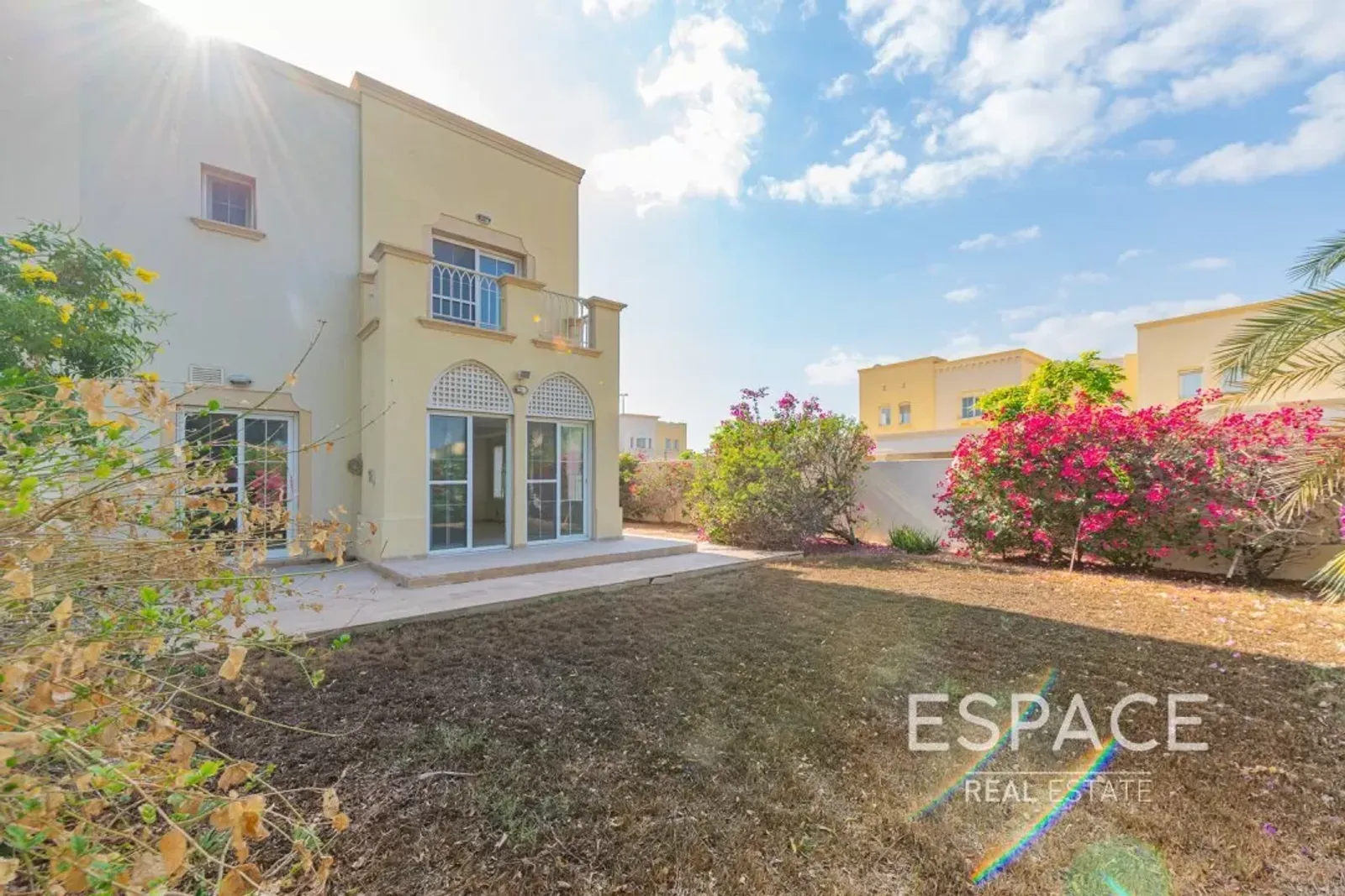 PropertiesGalleryCamera