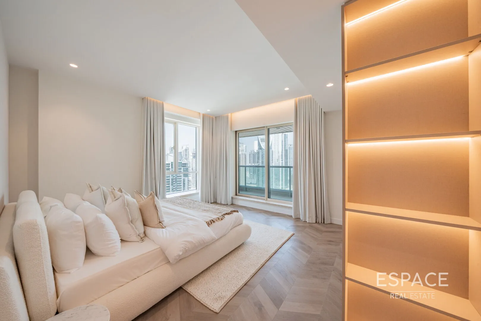 PropertiesGalleryCamera
