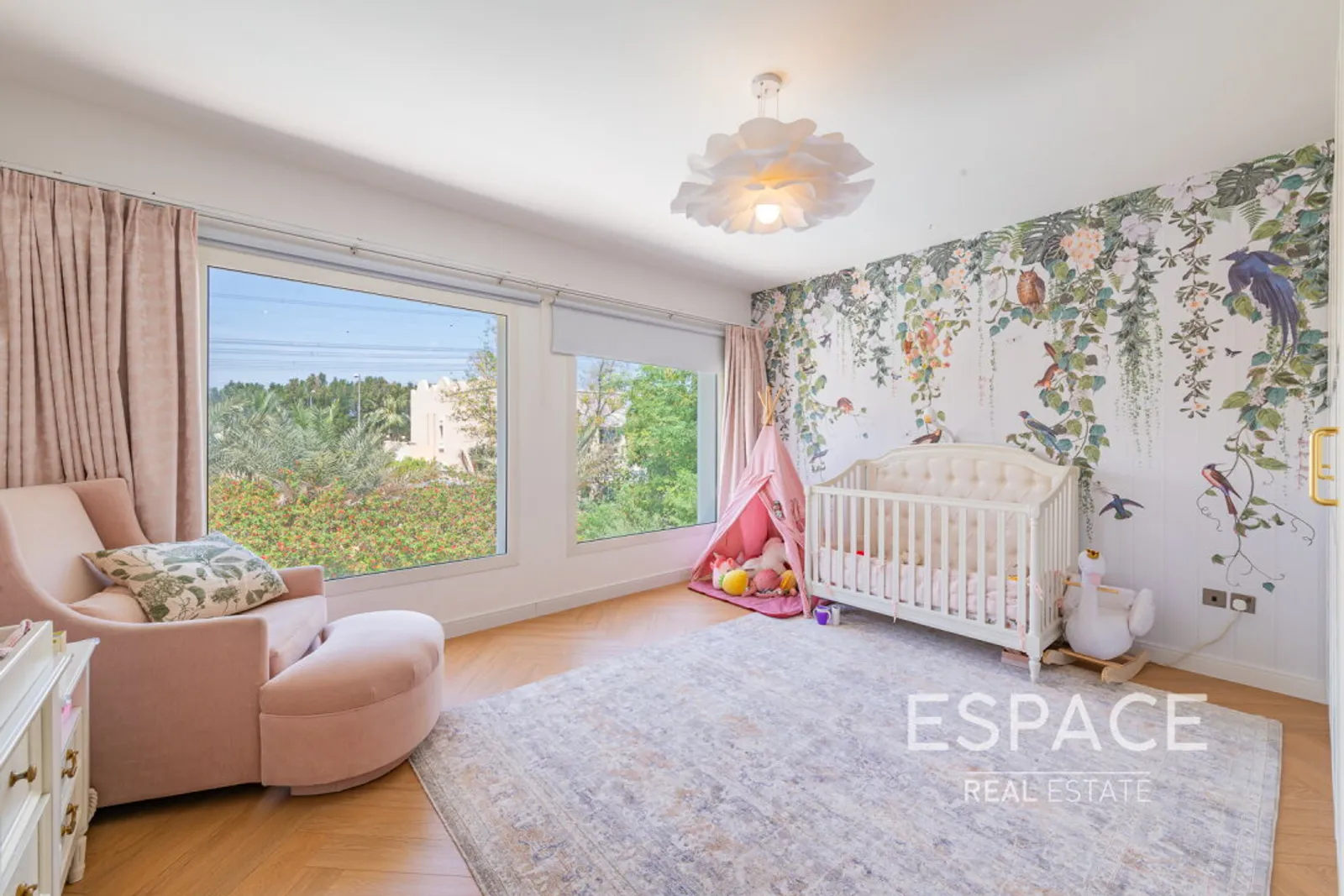 PropertiesGalleryCamera