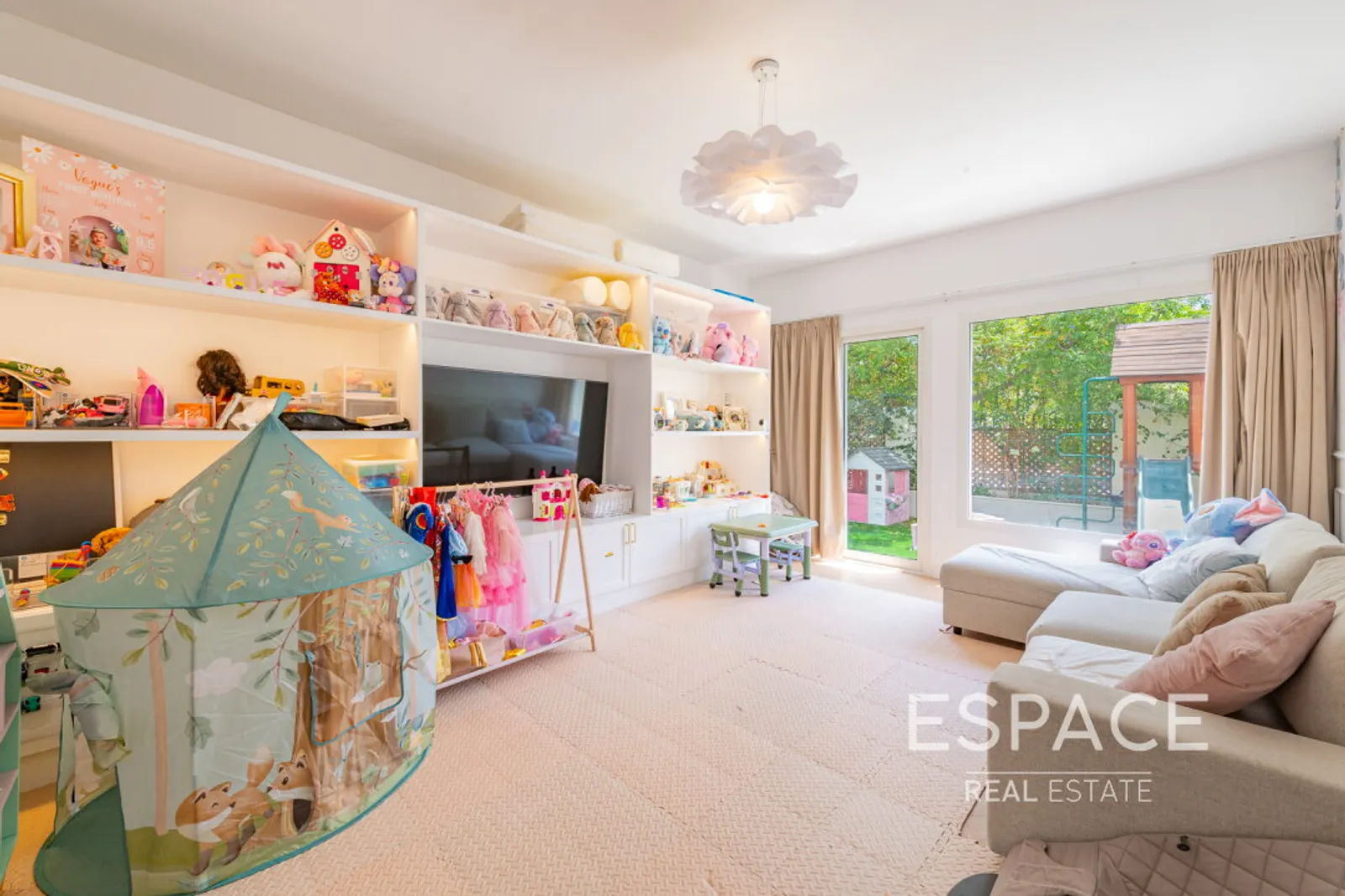 PropertiesGalleryCamera