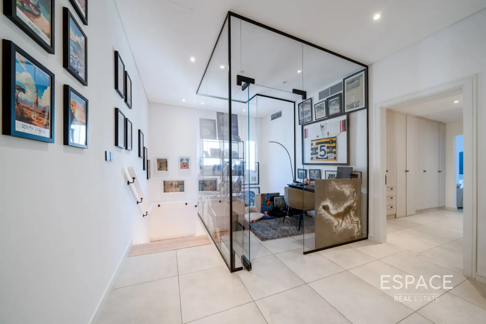 PropertiesGalleryCamera