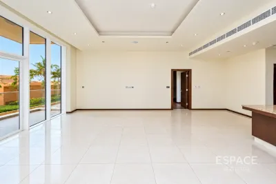 Tiara - Amber, Palm Jumeirah, Dubai - Espace