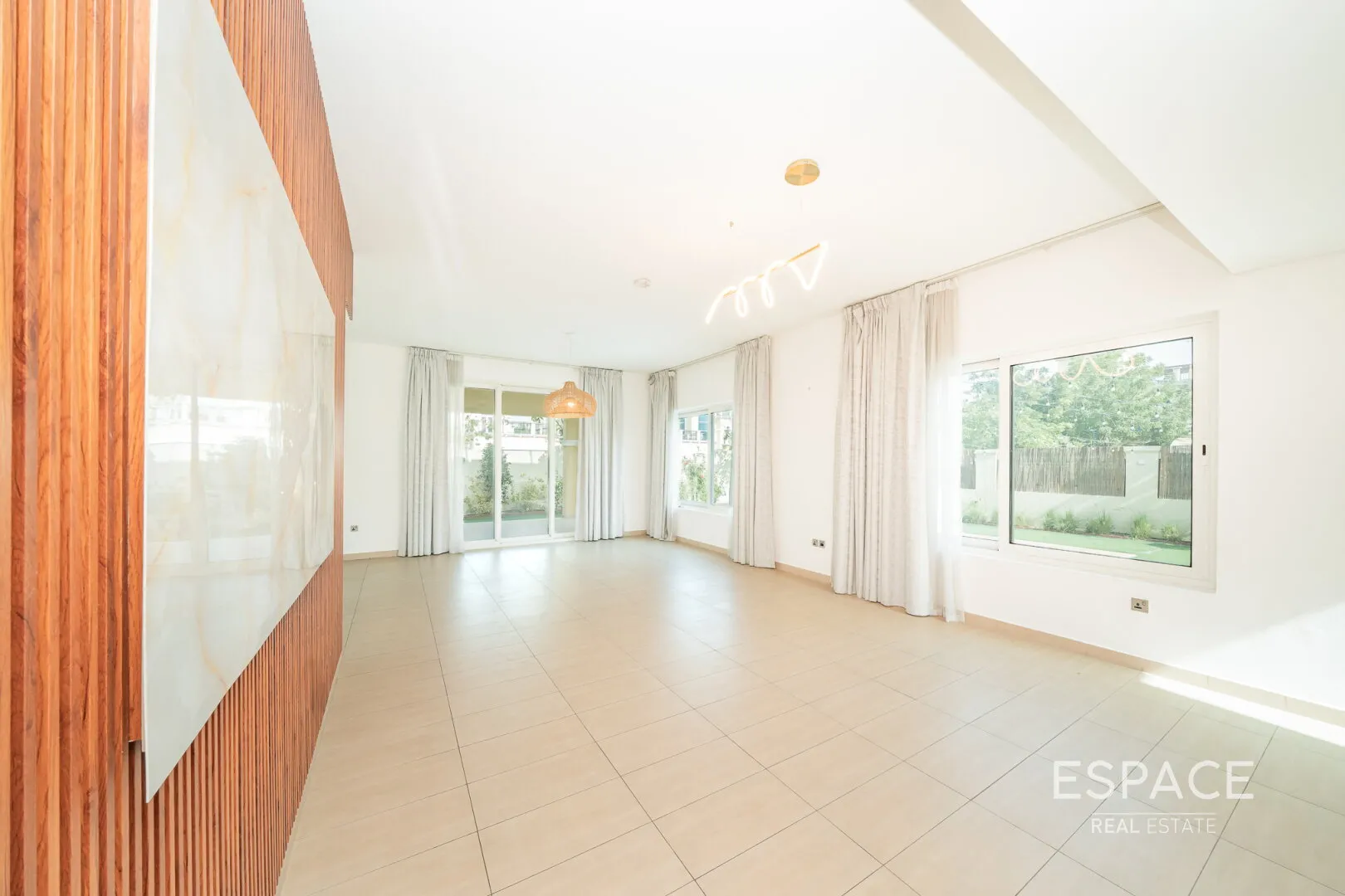 single static gallery