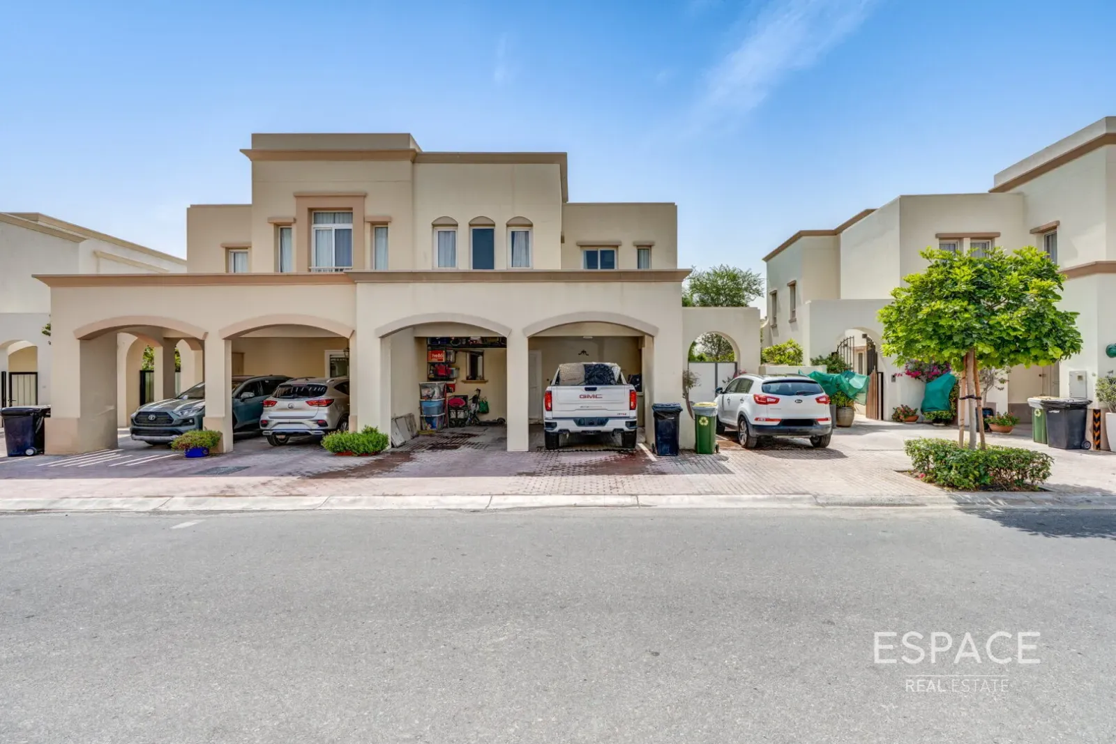 PropertiesGalleryCamera