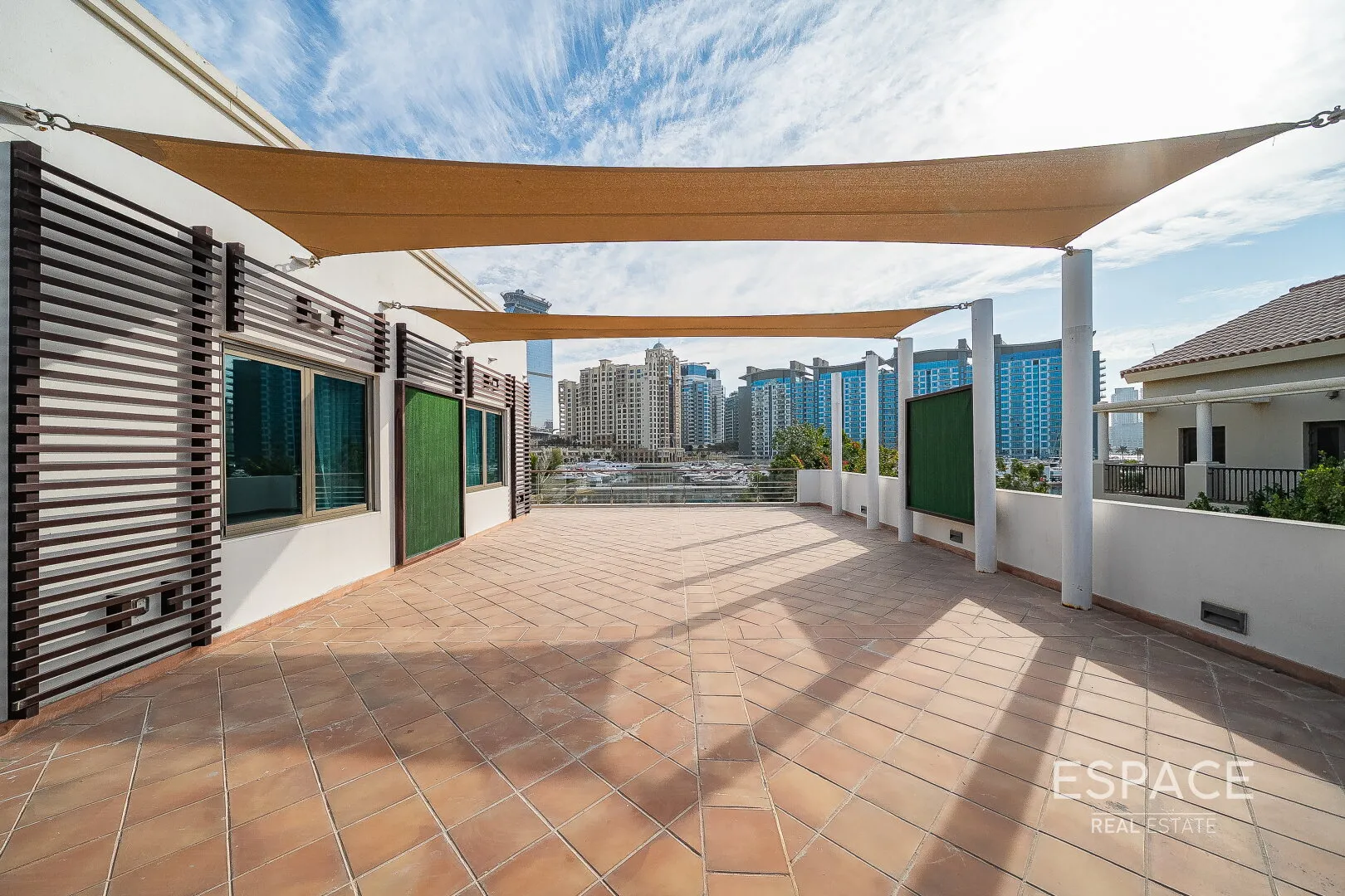 PropertiesGalleryCamera