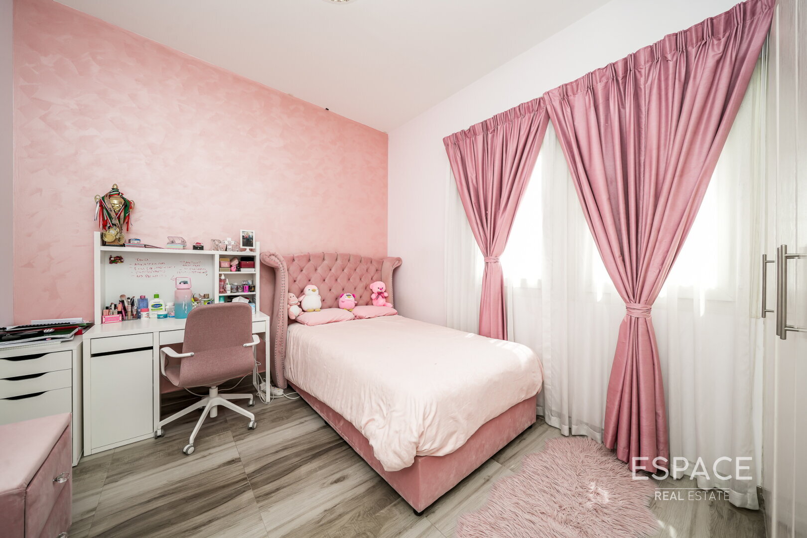 PropertiesGalleryCamera