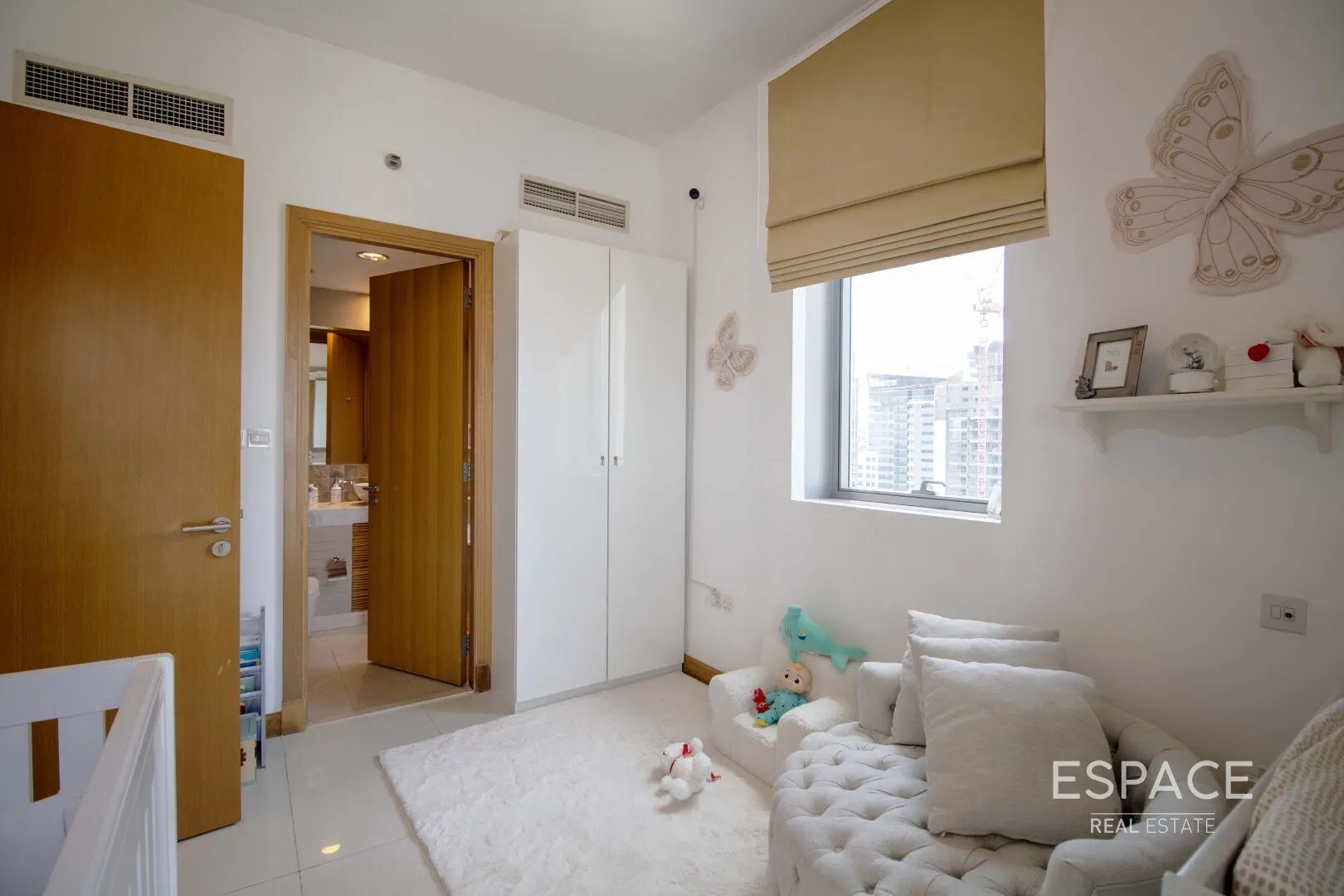 PropertiesGalleryCamera