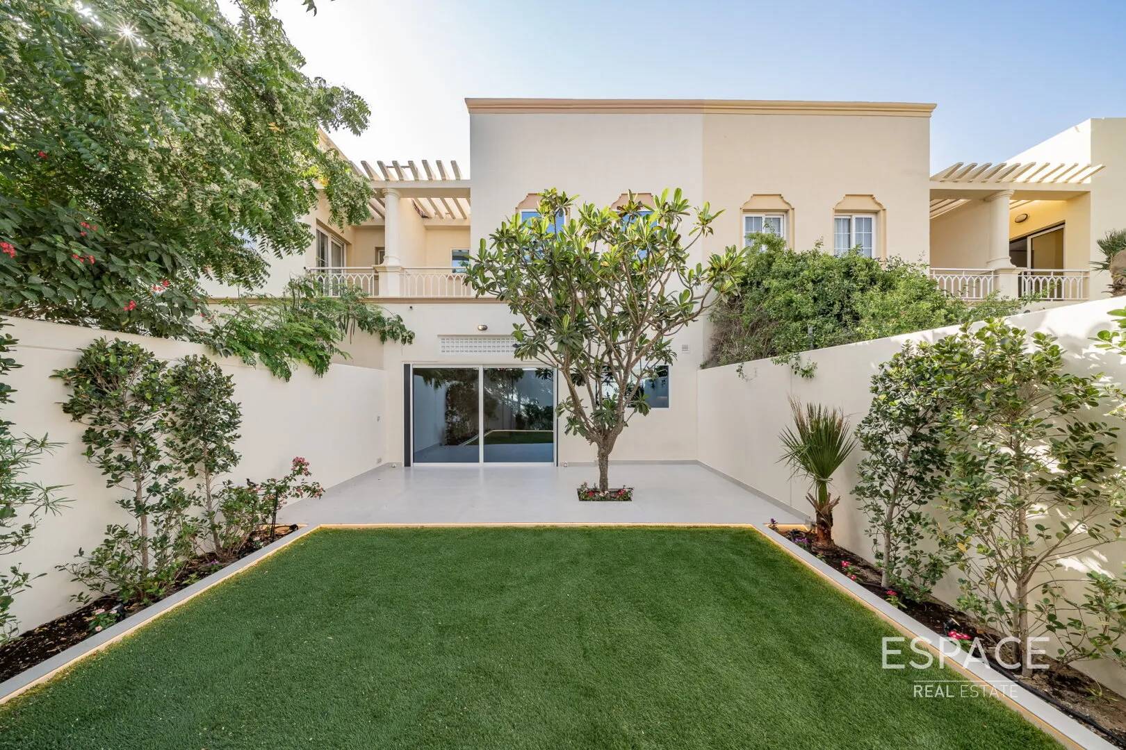 single static gallery