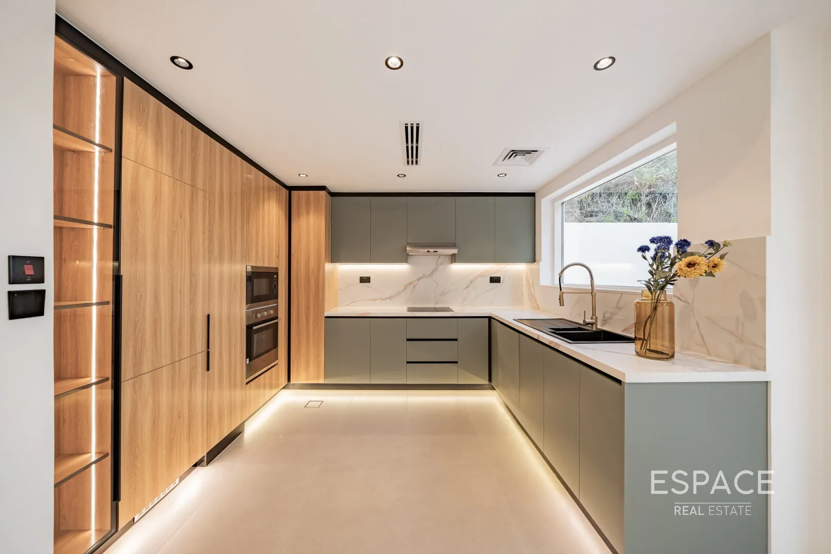 single static gallery