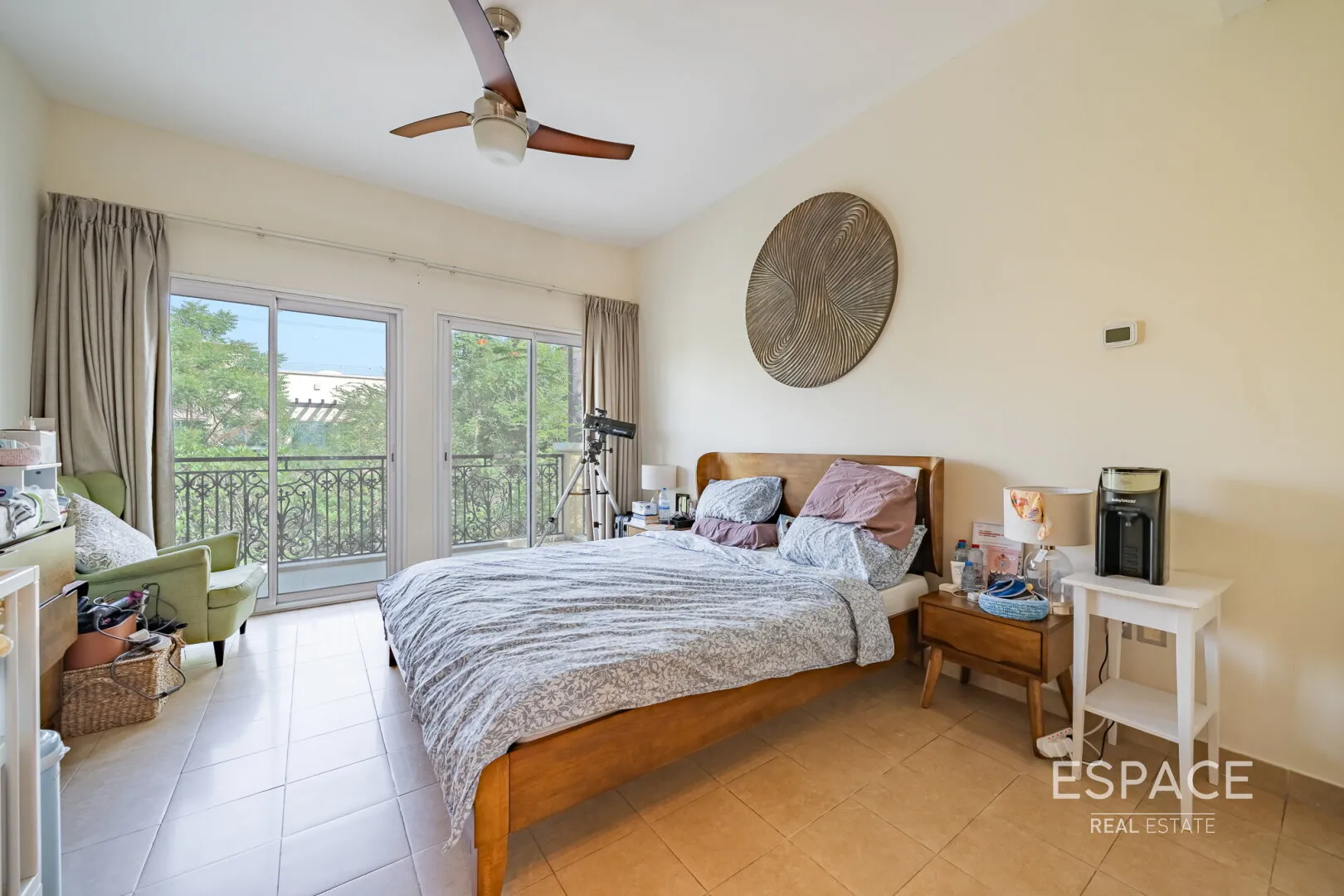PropertiesGalleryCamera