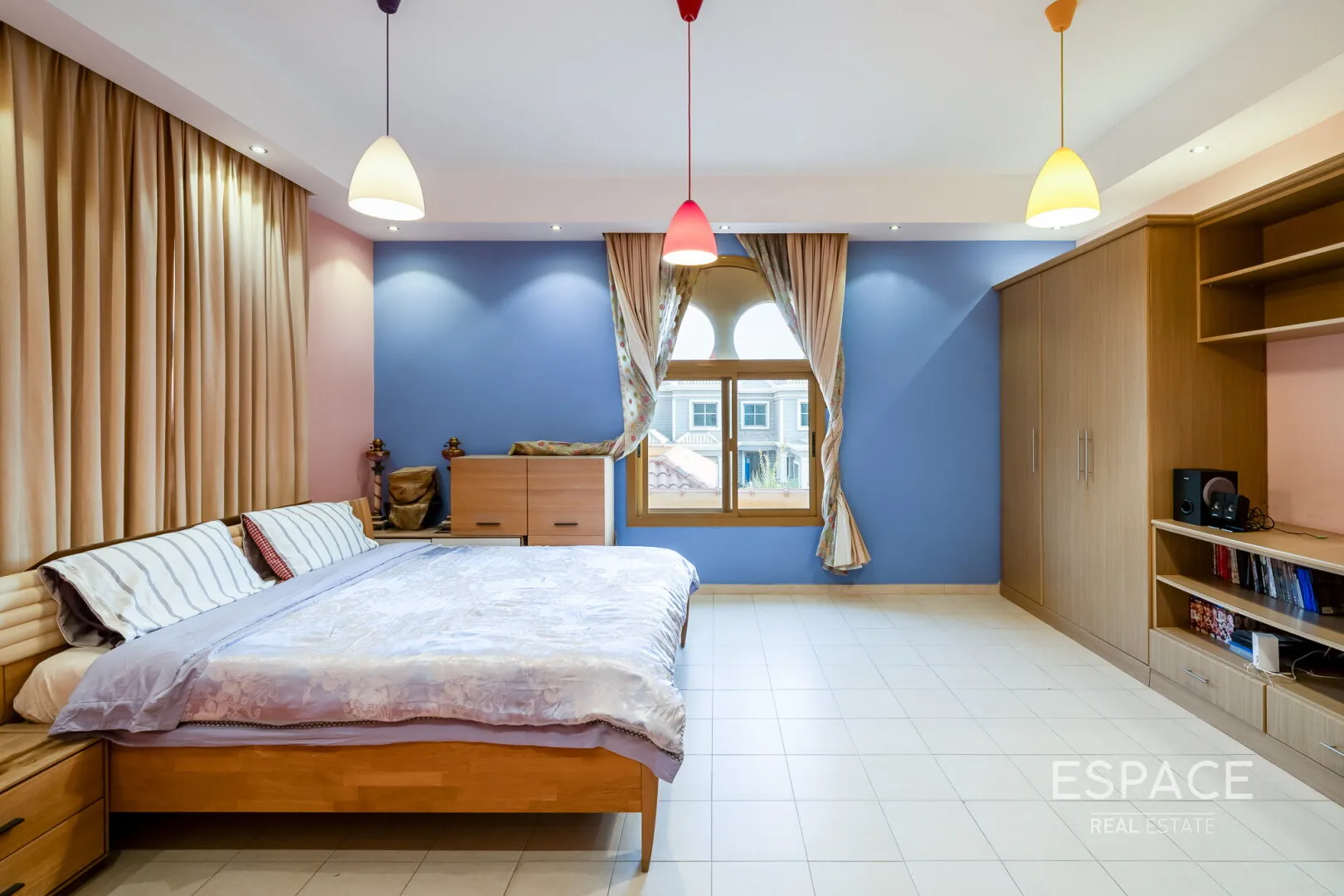 PropertiesGalleryCamera