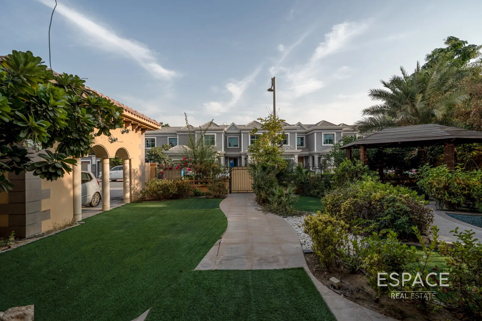 PropertiesGalleryCamera