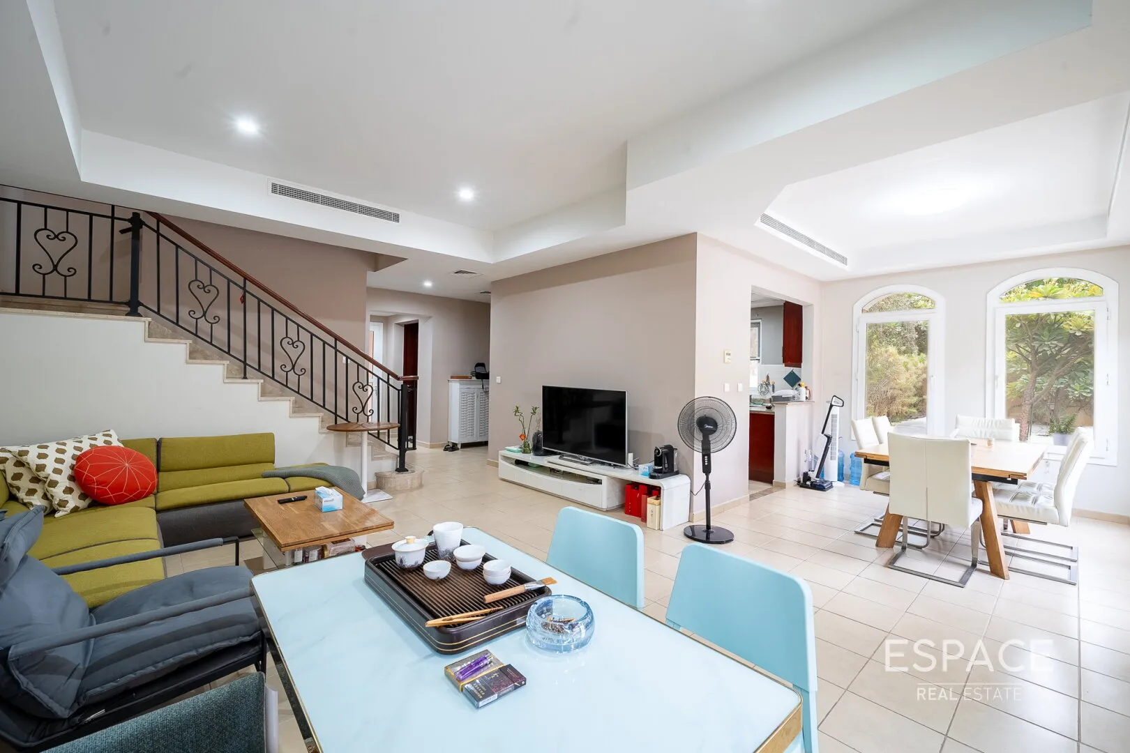 PropertiesGalleryCamera